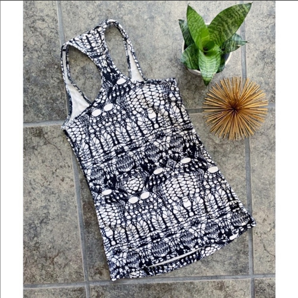 Lululemon tann